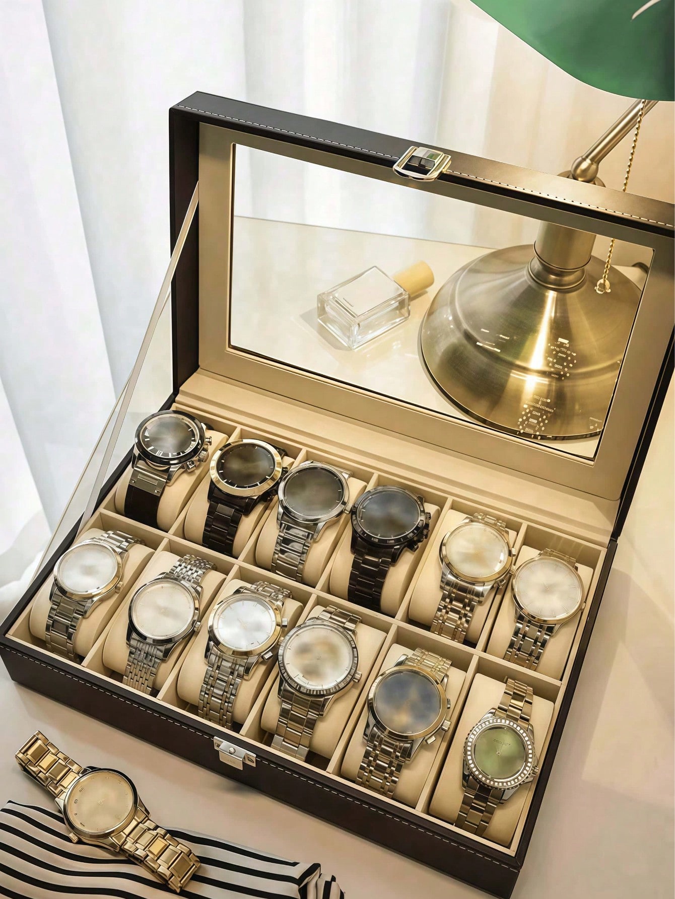 Leather Watch Box with Lock, L - огляд і ціна Men Accessories Organiser